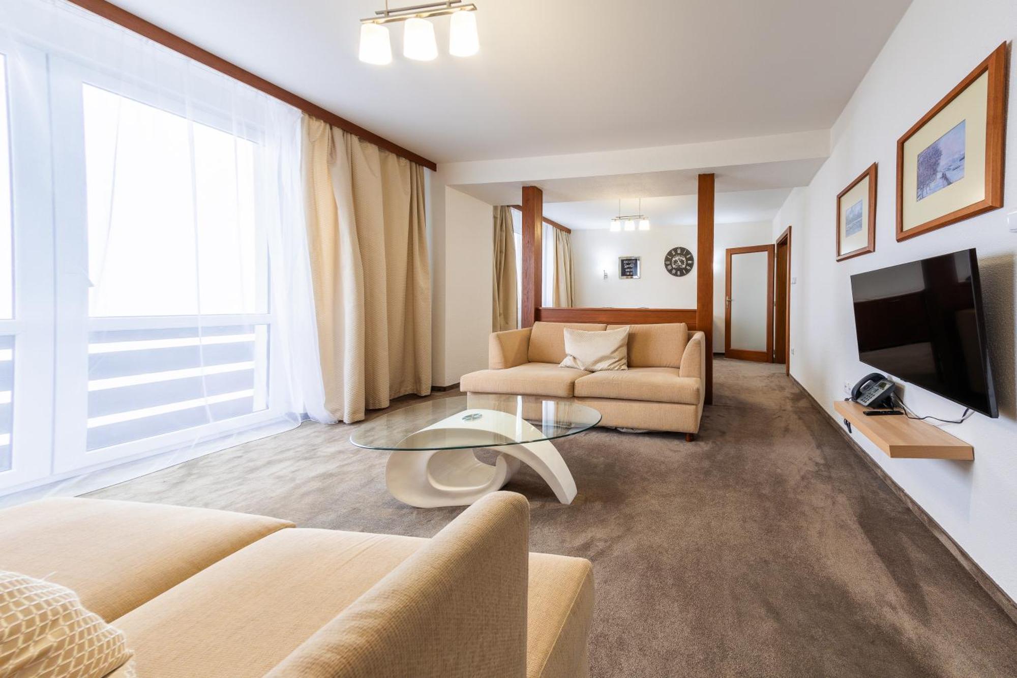 Hotel Granit Tatranske Zruby Vysoké Tatry エクステリア 写真